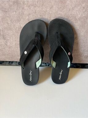 Maui and Sons Black Flip Flop Sandals with Mint Accents